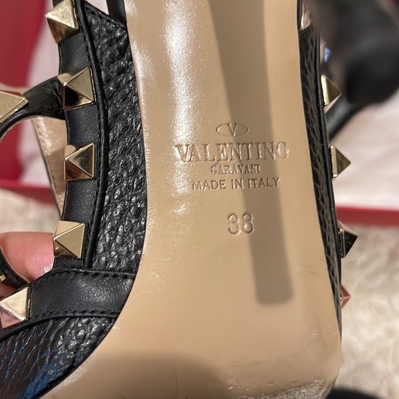 SOLD Valentino Rockstuds - Black grained leather with gold - Picture 5 of 7